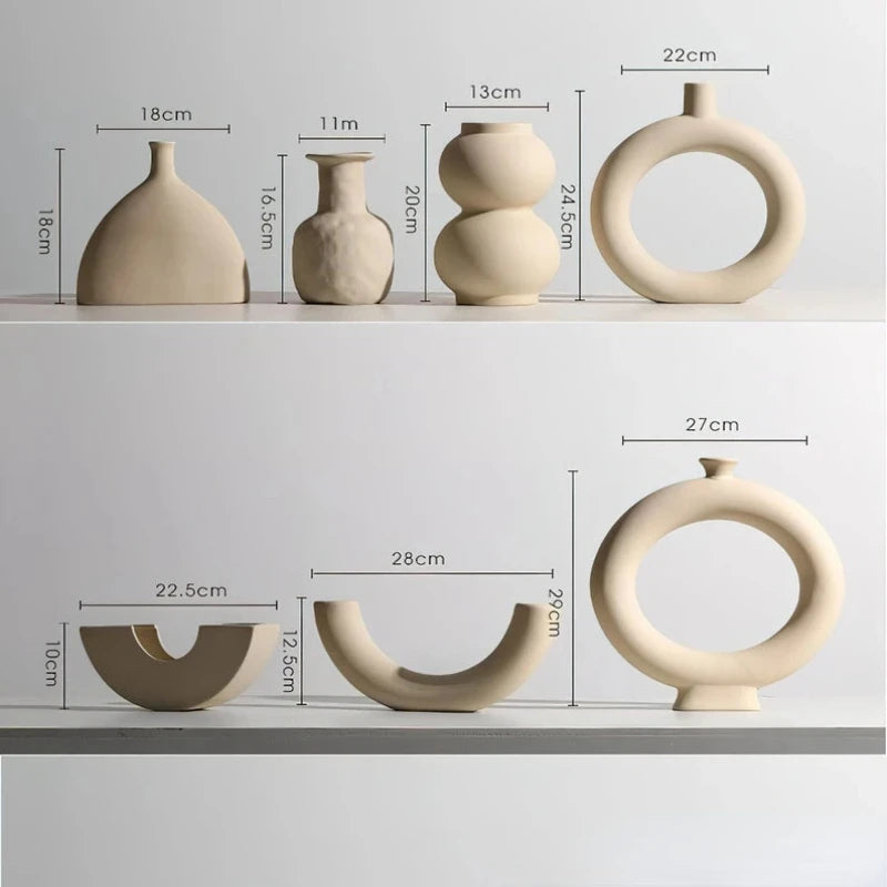 Simple Art Vase Set